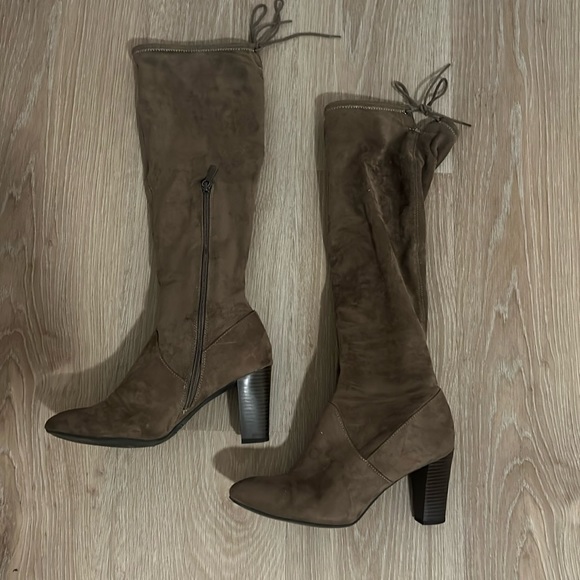 Tamaris Boots Size 9.5 - Picture 1 of 4